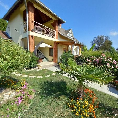 Rózsadomb Apartman Zalakaros Exterior foto